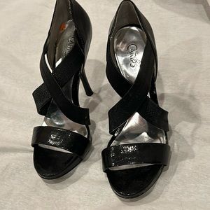 Santana strappy black heels size 7